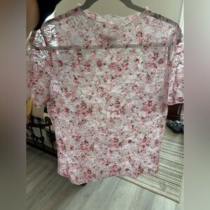 DAVI & DANI Floral Lace Blouse in Pink and White. New without tickets.